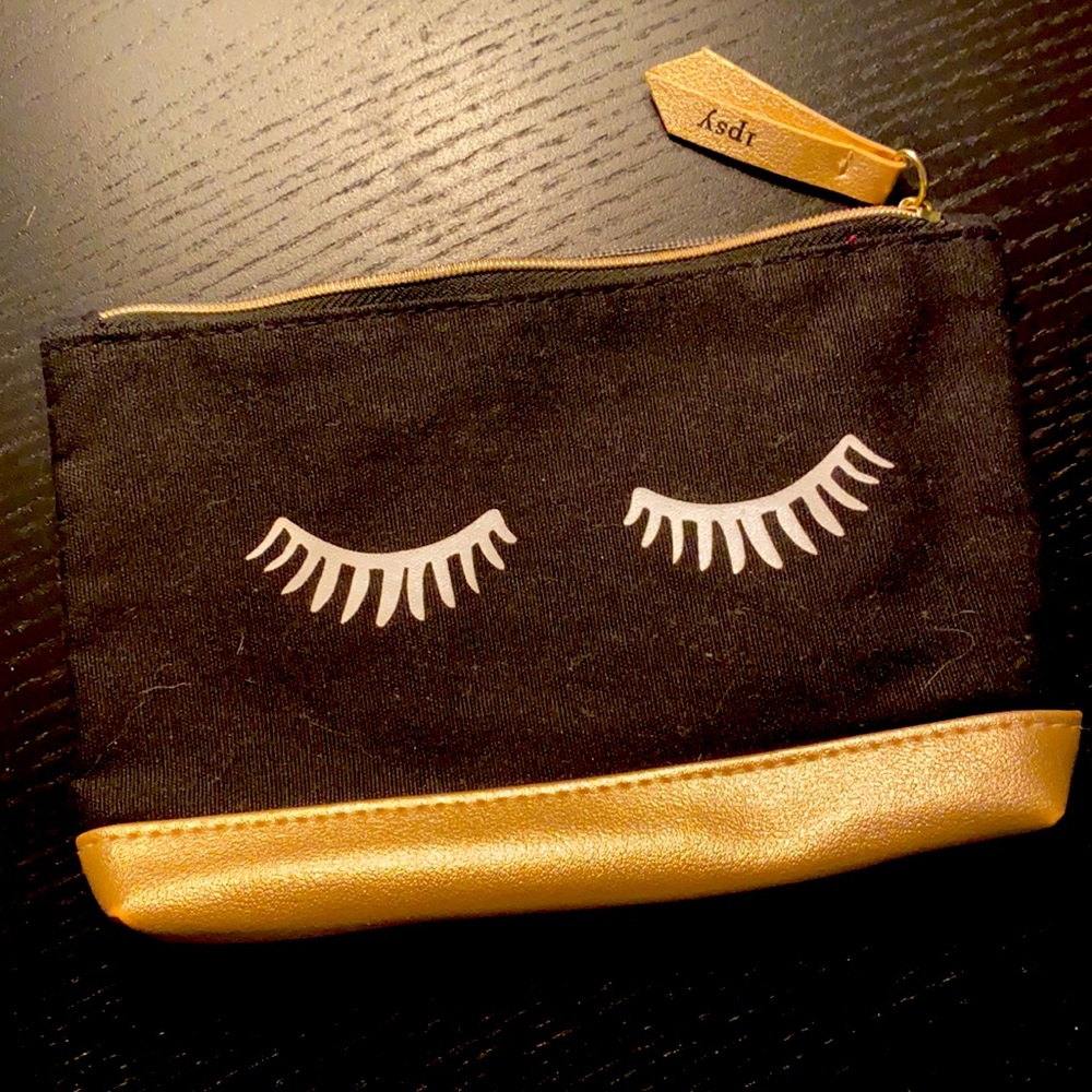 Ipsy makeup bag